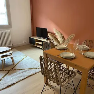 Vaste Renove - Centre Appartement